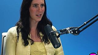 cadence lux fingers her wet milf pussy so passionately beautiful