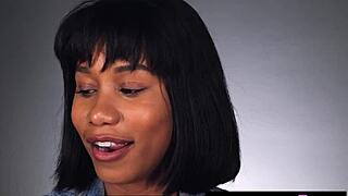 תשוקה מתפוצצת אצל MILF שחורה תחת גדול בשפשוף סולו!