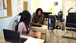 Big-assed secretary helps boss's son at work 💋🍑