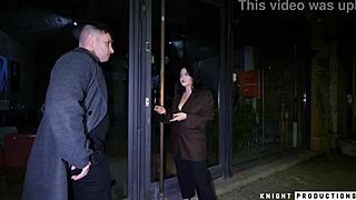 i hooked up with peachy alice right before closing, intense connection