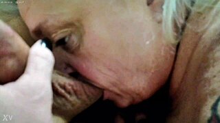 Ich krieg TutuMILFs schlampigen Blowjob auf McDingus