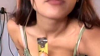 older ladies flash panties and ass cracks