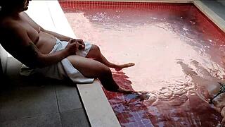 POUNDING HOT COUSIN BAREBACK IN POOL