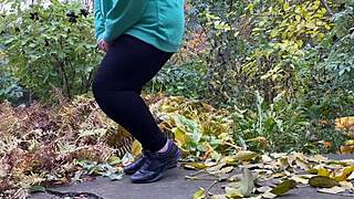 hey check this hot mature in leggings peeing doggystyle
