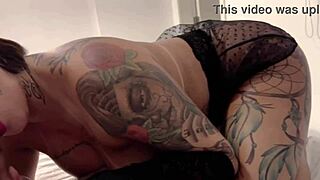 Lolla Martinelli teases big tits then frees tight ass 😈🍑