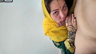 Afghan babe gives super sexy blowjob in homemade vid