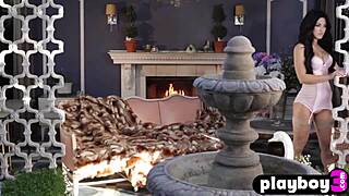 big tits blonde babe exposes perfect natural tits in ripped clothes!