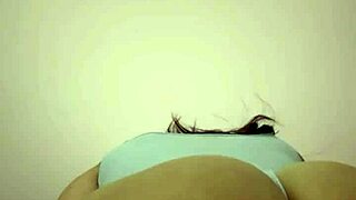 Damn! Hot Brunette Twerks Massive Ass like a Pro!