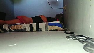 hey this asian pinay chubby mature wants sex right now with you