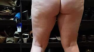 Pamela Shakes Her Fat Juicy Latina Ass