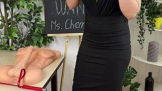 curvy mature teacher in nylons heels glasses wanks sexy feet