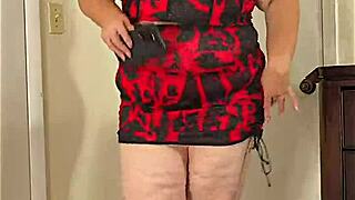 thick arab bbw in hijab heels miniskirt shakes juicy ass twerking seductively