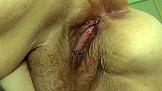 fat ssbbw hijab milf spreads juicy ass for bbc creampie pounding 😍🍑💦