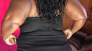 Huge Ebony Ass Shakes Seductively in Homemade Lingerie Tease