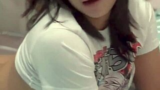 Deliciosa morenita colombiana petite long hair small tits bedroom pov homemade with novio