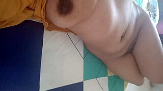 madrastra wakes up with big tits and squirts soaking her tight pussy wet