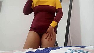 Brunette's Big Ass And Tight Pussy Explode In Juicy Squirting Orgasm!