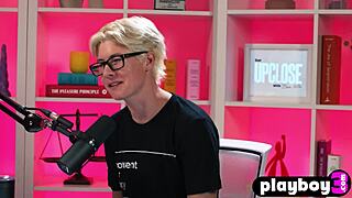 Petite big ass asian kimmy kimm masturbates pussy hot!