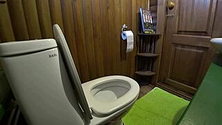 Home Toilet Cam Catches BBW Peeing in Amateur Fetish Compilation