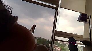 Colegiala puta mamando verga por malas notas en clase