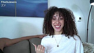 athletic milf dommes muscular sluts in homemade strapon lezdom orgy