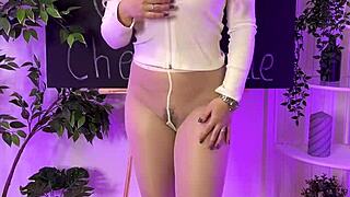 Minimi Diamante dances in sexy nylon pantyhose heels