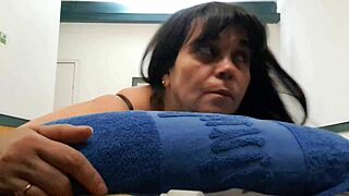 hola mom anal hurts so bad but feels good 😩🍑