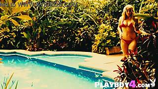 big natural tits blonde strips naked outdoors exposing her stunning curvy body