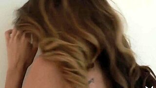 Big Tits Milf Strips Black Lingerie Exposes Natural Body!