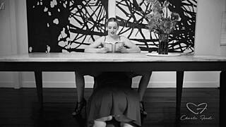 AMBER MOORE'S BOOK DRIVES CHARLIE FORDE TO FINGER CUNT HARD!