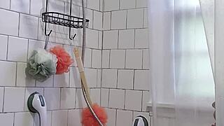 caught stepmom showering with big tits now im stroking hard 😍🍑💦