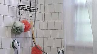 caught stepmom showering with big tits now im stroking hard 😍🍑💦