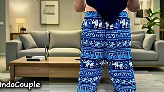 my step aunt sucked my dick so good... cumshot in her mouth, indo style 😩