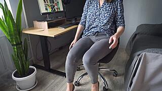 Hey, check out this naughty milf's fat cameltoe bulging in tight jeans!