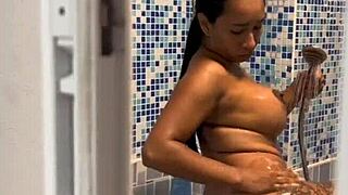 whoa, fucked my tattooed latina stepmom after breakfast 😍... pussy licked too!