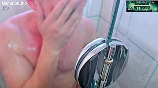 BIG TITS EMPLOYEE SITS ON BOSS COCK DURING CLEANING!