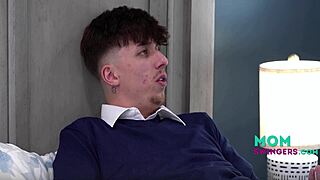 new hood mommy swaps family secrets she shouldn't