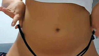 russian milf ninakhlv shakes huge ass in lingerie!