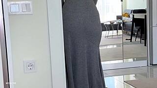 hot stepmom alone with me her ass shaking could go so wrong!!