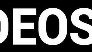 beautiful mature milf pisses wet pussy in heels closeup