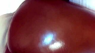 Damn That Big Booty Ebony Takes BBC Sideways Sexy!