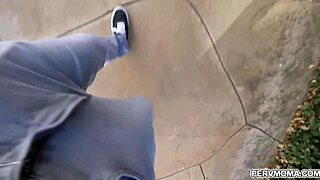 stepson cant resist horny stepmom sophia west riding