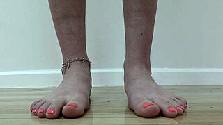 Blonde's sloppy deepthroat gags before pounding