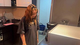 nobody home, pounding my latina stepmom hard in kitchen 😈🍳🔥