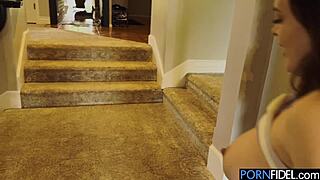 Crazy neighbor milf's tight pussy pulsates as i cum inside lindsay lee