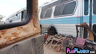 gia ramey curvy milf poses pussy after striptease