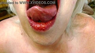 hey dawnskye1962, those white granny panties look so tempting in update 89...