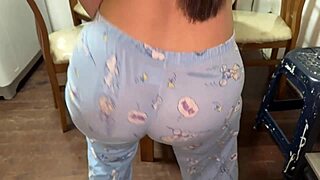 Big ass latina slut addicted to fucking shakes curvy cheeks wildly