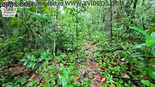 Thai Amateur's Steamy Outdoor Tease Turns Into Wild Ride