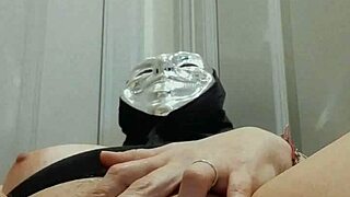 Wet milf pussy drips for deep fingering